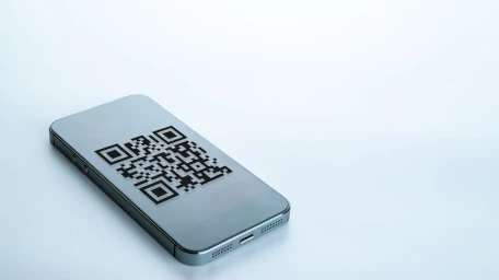 Image représentant un smartphone qui affiche un QR code.